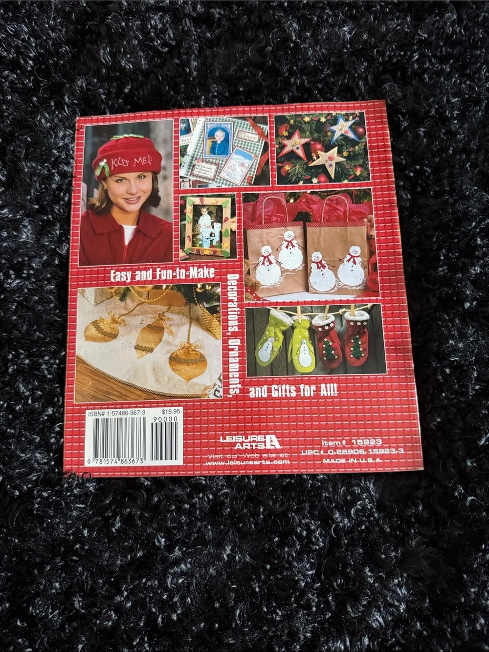 Easy Christmas Crafts for the Family - Red Holiday Craft Book